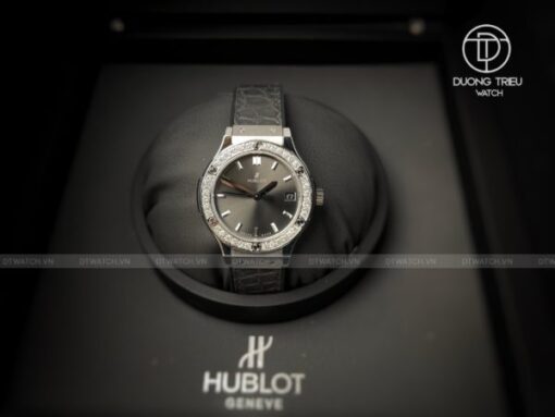 Đồng hồ Hublot Classic Fusion 33mm Bezel Moisante rep 1 1