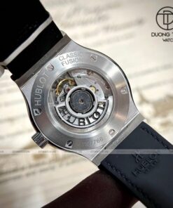 Đồng hồ Hublot Classic Fusion 42mm Full Moissanite mặt đen pave rep 1 1