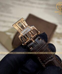 Đồng hồ Patek Philippe Nautilus 5724 40mm – vàng khối 18k – kim cương tự nhiên Baguette